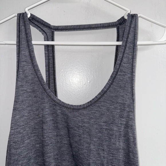 Lululemon Intended Tank size 6 - Picture 7 of 9
